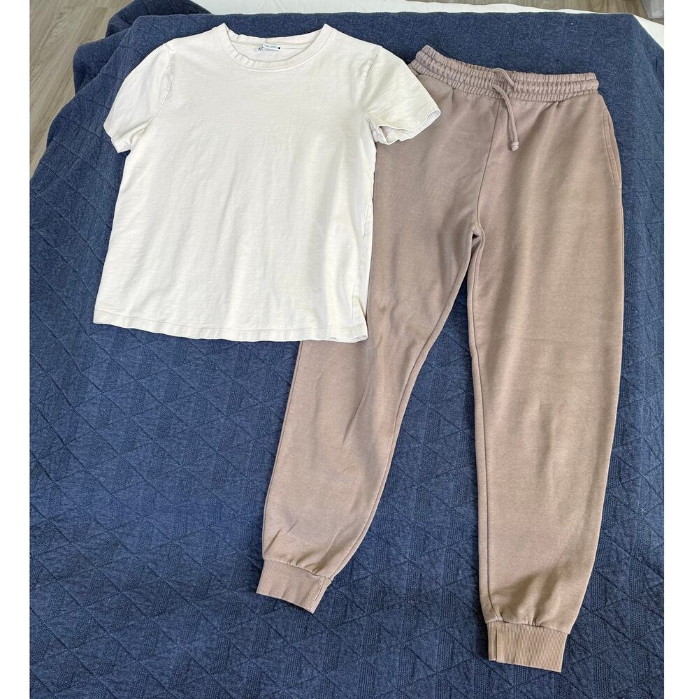ZARA Womenโs 2-Piece Lounge Bundle T-Shirt Jogger Pants Beige Taupe S/M